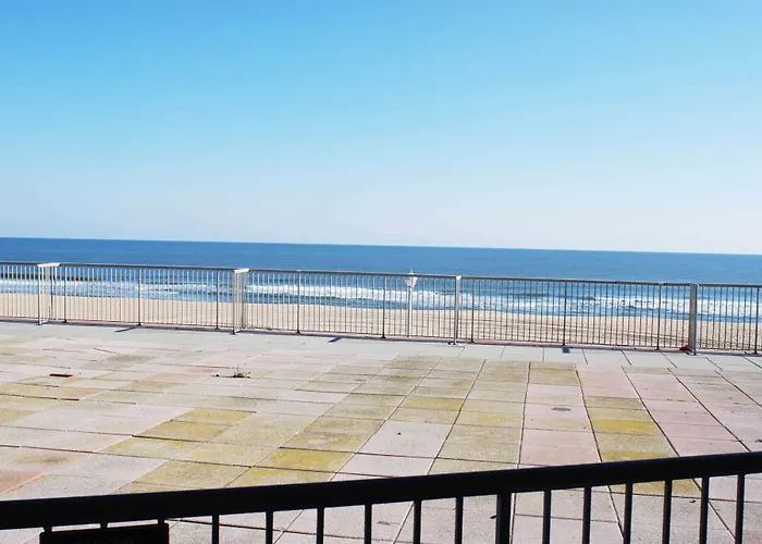 Grand Ocean Oceanfront 3*